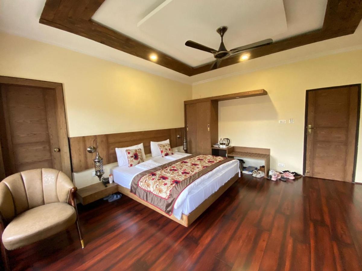 Srīnagar Hotel Green Rooms מראה חיצוני תמונה