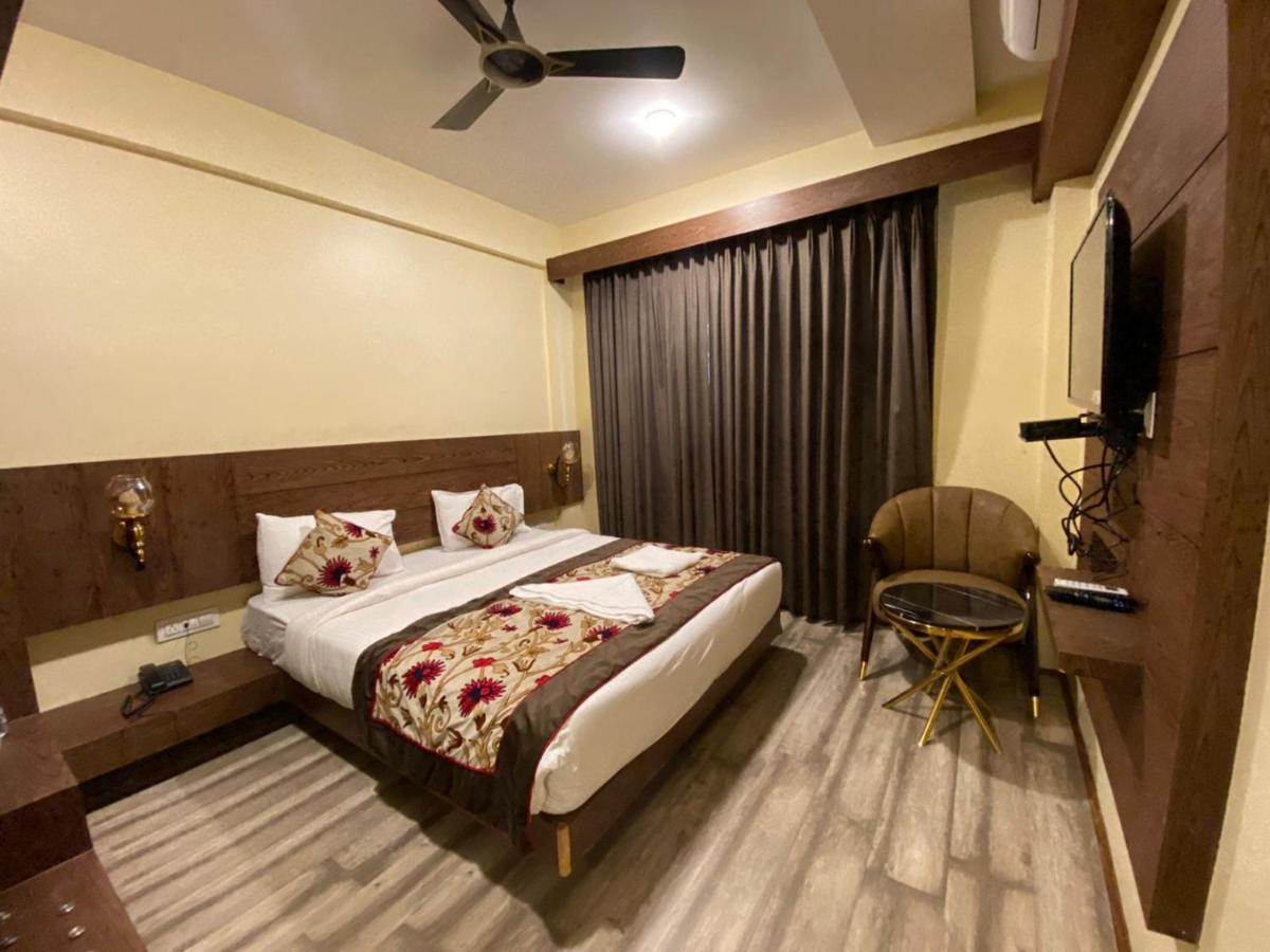 Srīnagar Hotel Green Rooms מראה חיצוני תמונה