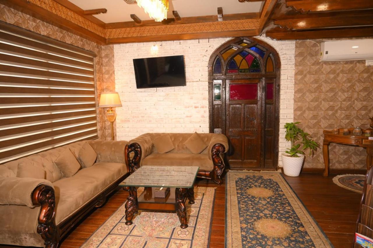 Srīnagar Hotel Green Rooms מראה חיצוני תמונה